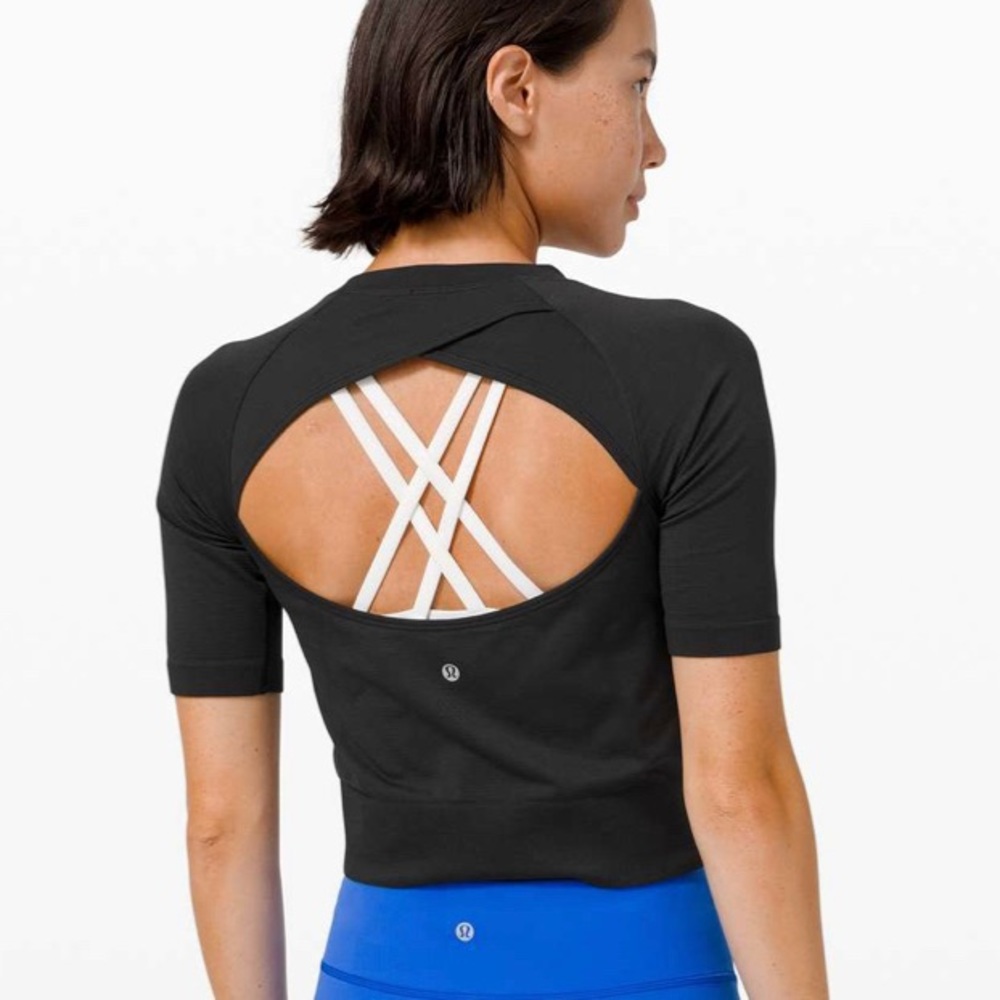 Swiftly Train Short Sleeve Shirt